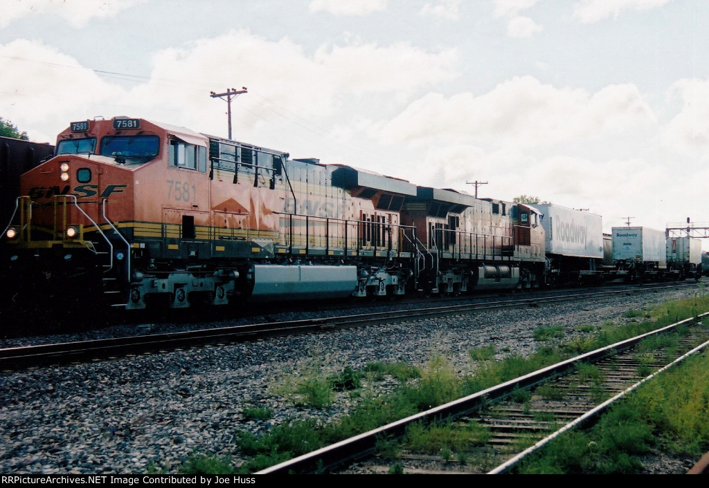 BNSF 7581 West